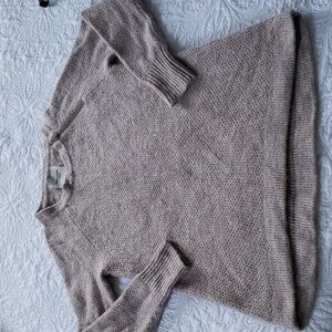 Abercrombie & Fitch Knit Sweater.